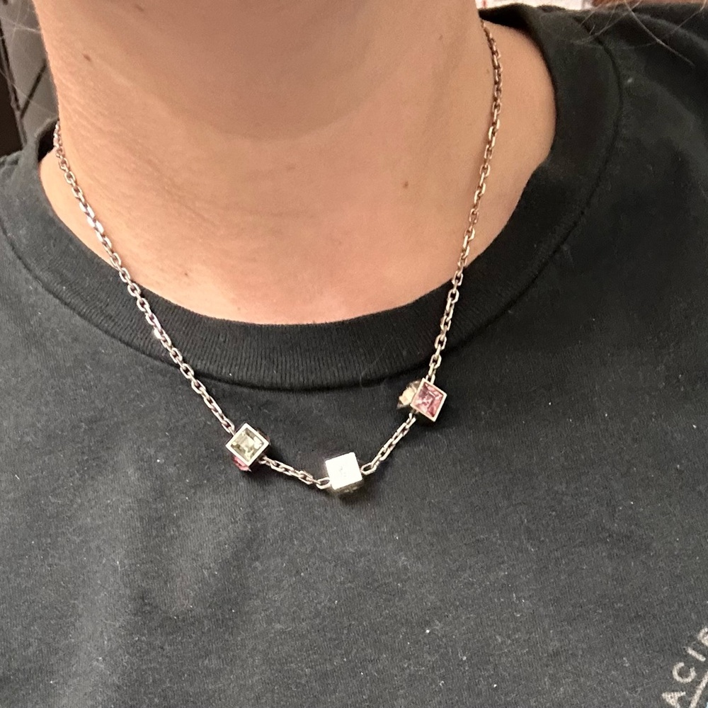 Louis Vuitton silver gamble necklace - Picture 4 of 12